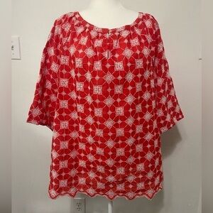Ruby Red women's 1X 3/4 sleeve eyelet embroidered blouse w/ keyhole EUC